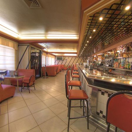 Hotel Avenida Beas de Segura エクステリア 写真