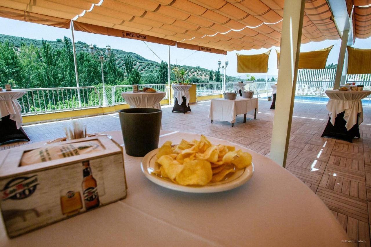 Hotel Avenida Beas de Segura エクステリア 写真