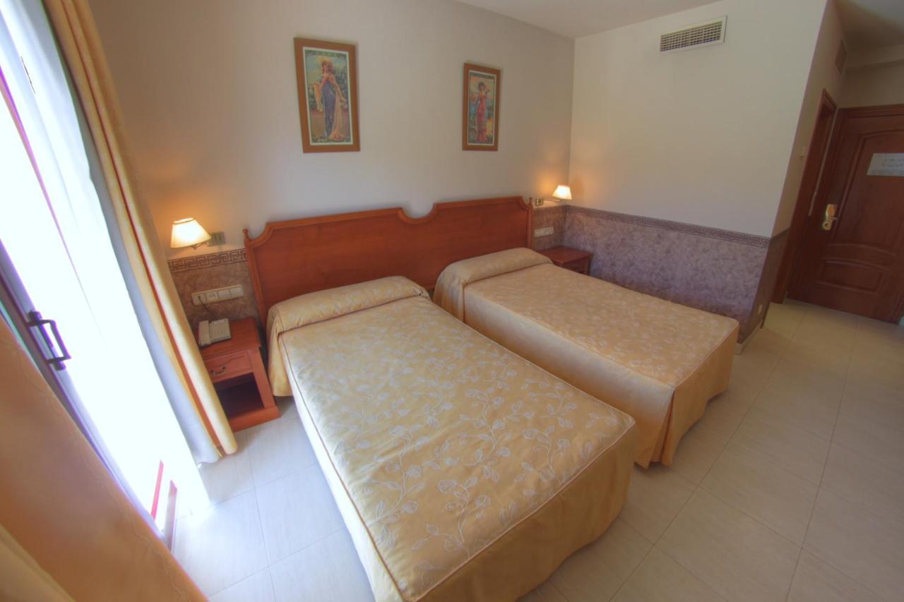 Hotel Avenida Beas de Segura 部屋 写真