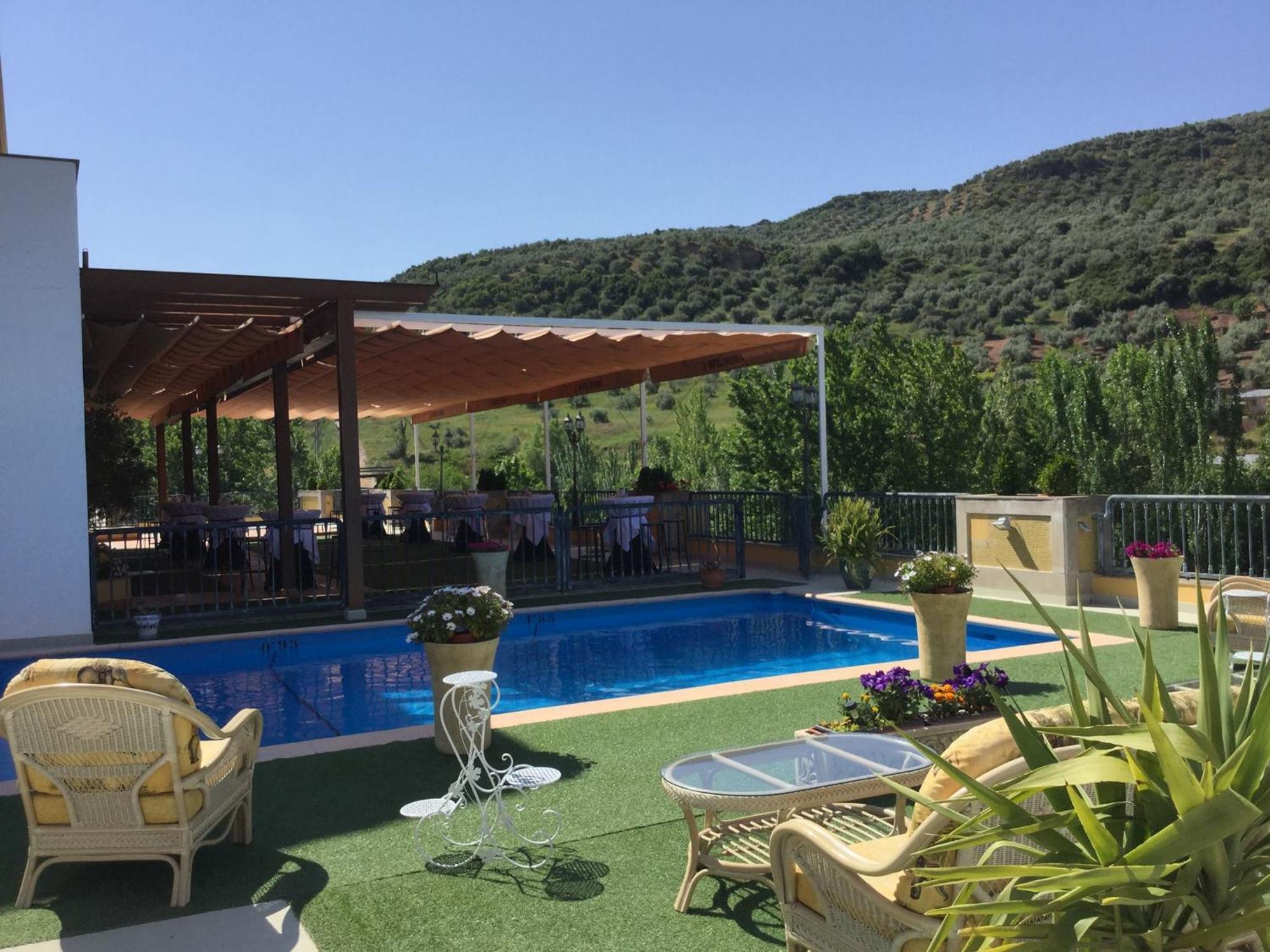 Hotel Avenida Beas de Segura エクステリア 写真